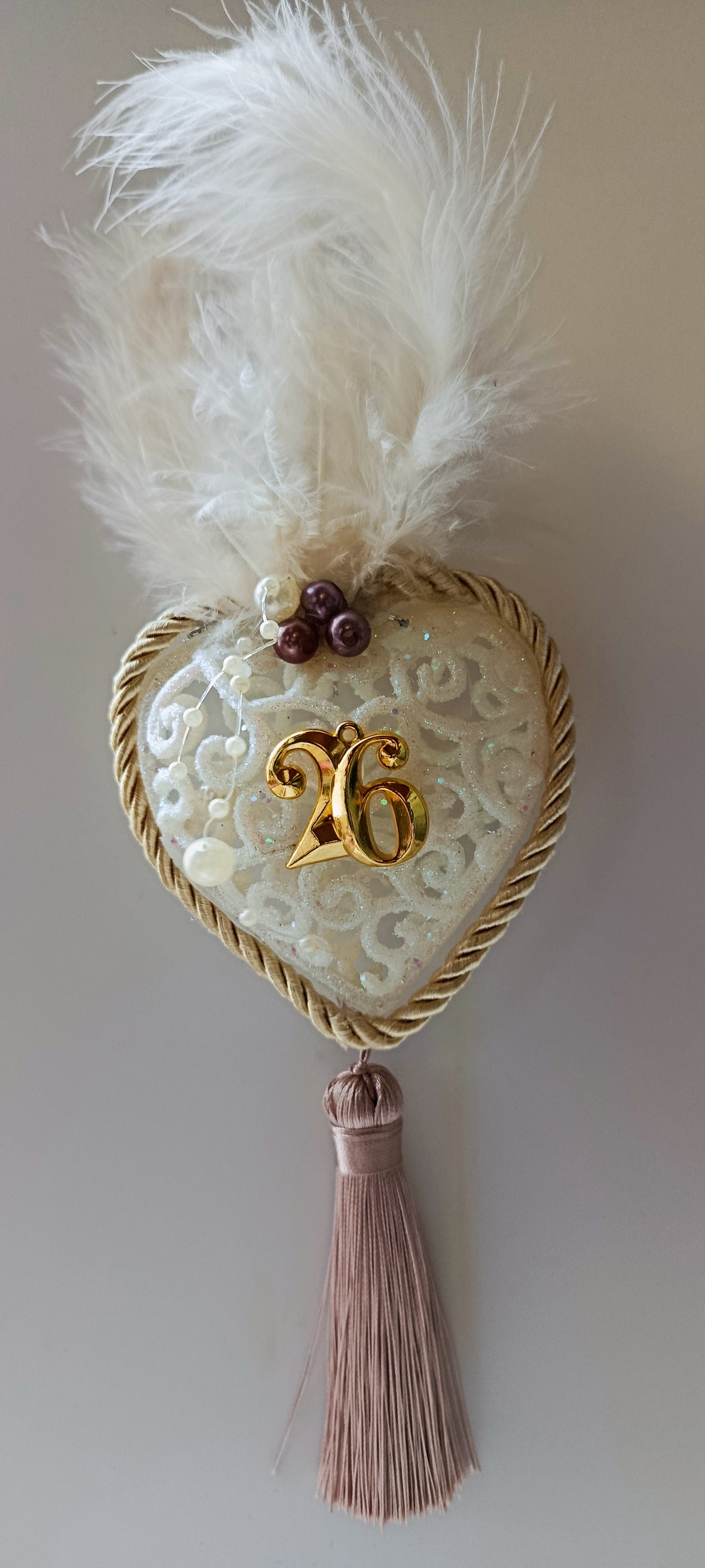 Γούρι 2026-Χριστουγεννιάτικο Στολίδι White Heart #001