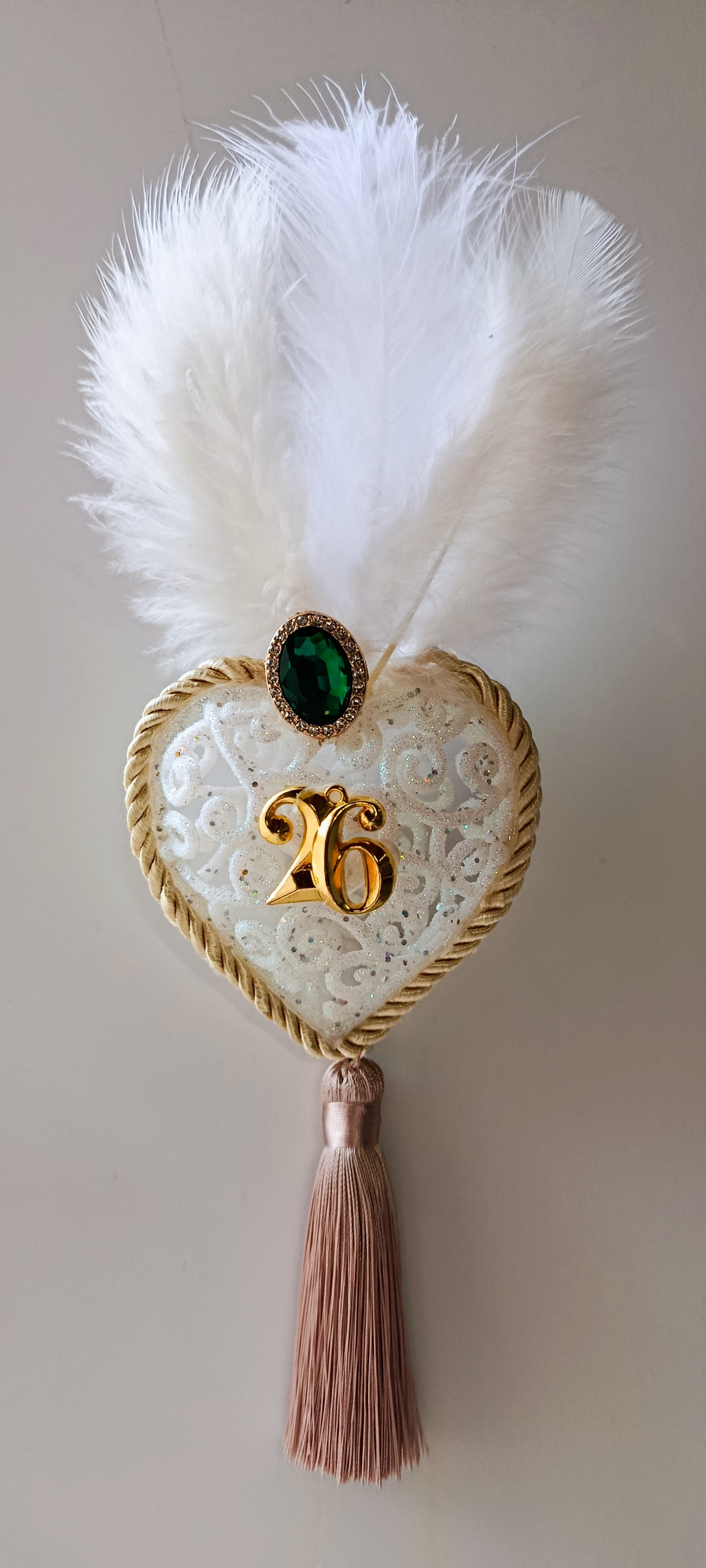 Γούρι 2026-Χριστουγεννιάτικο Στολίδι White Heart #003